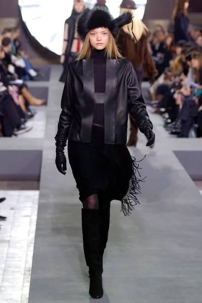 Look 27